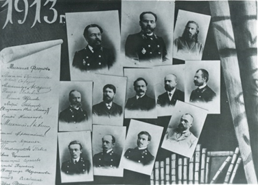 Преподаватели Камышловской духовной семинарии, 1913 год. А.А. Наумов – во втором ряду крайний слева.