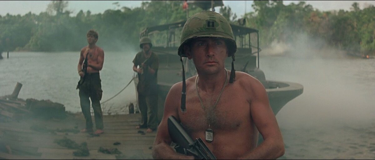 Капитан Бенджамин Уиллард, кадр из фильма «Апокалипсис сегодня»