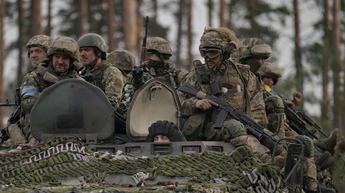    Военнослужащие ВСУ© AP Photo / Vadim Ghirda