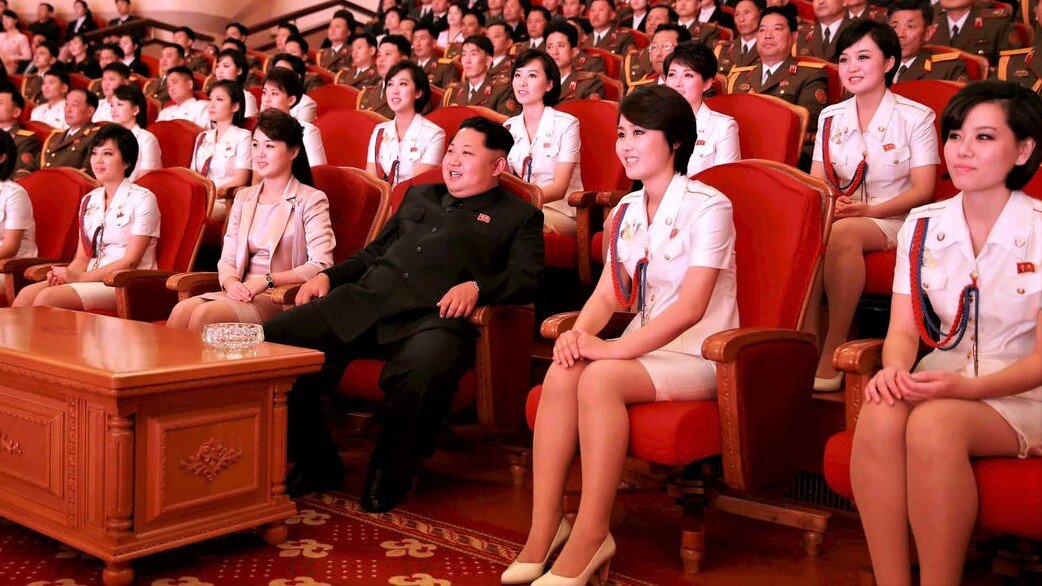 Что такое «киппымчо», секретная государственная бригада из 2000 женщин для обслуживания высших офицеров Северной Кореи?