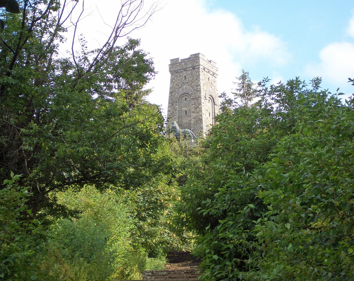 Болгария. Монумент Свободы на перевале Шипка | Заяц путешественник | Дзен