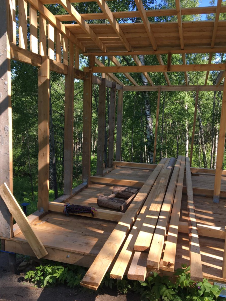 беседка строится