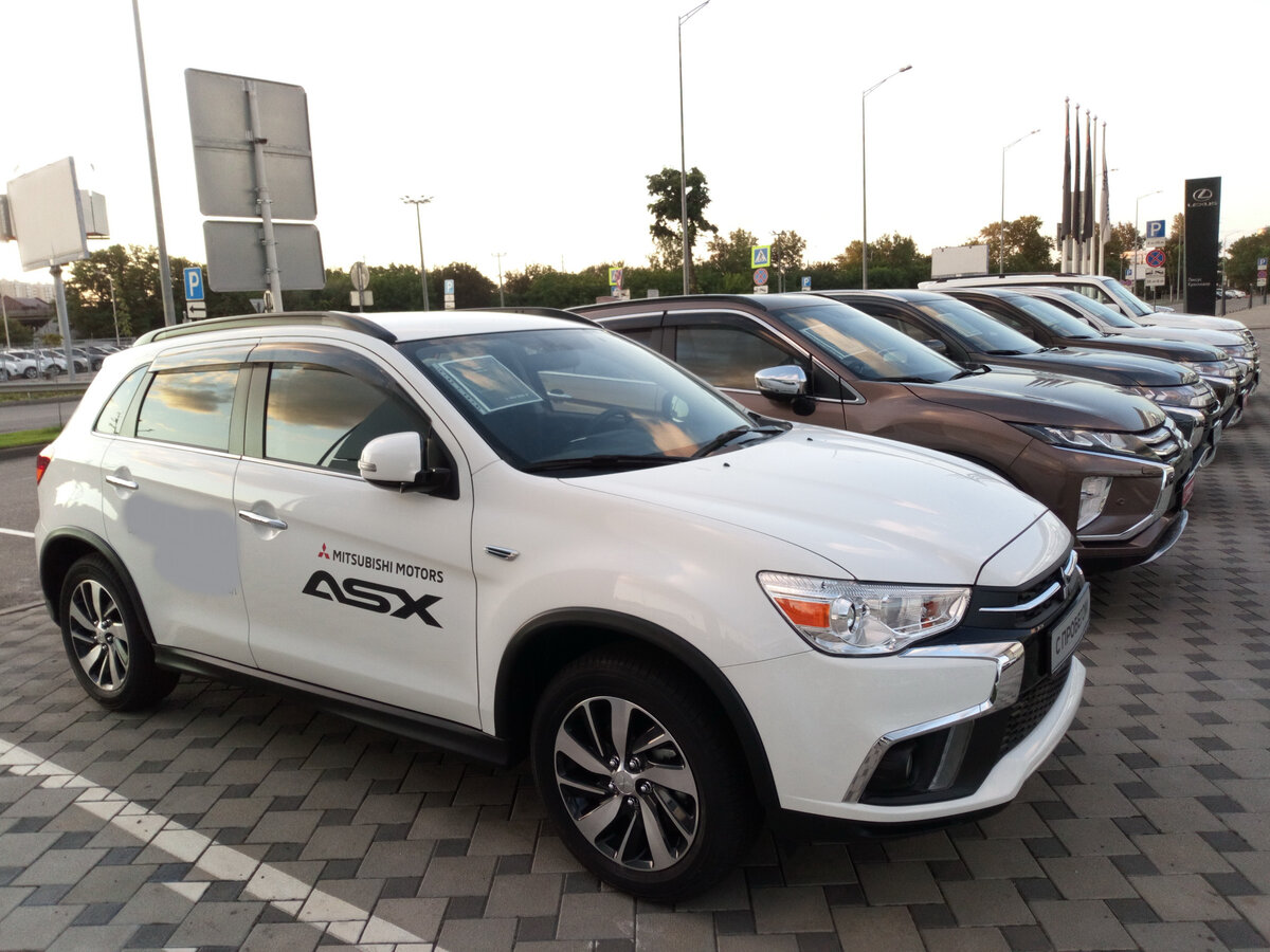 7-местные кроссоверы до 1 млн. пассат цц 2. фольксваген авилон 19. Toyota highlander 2011 3. Honda cr-v 2.