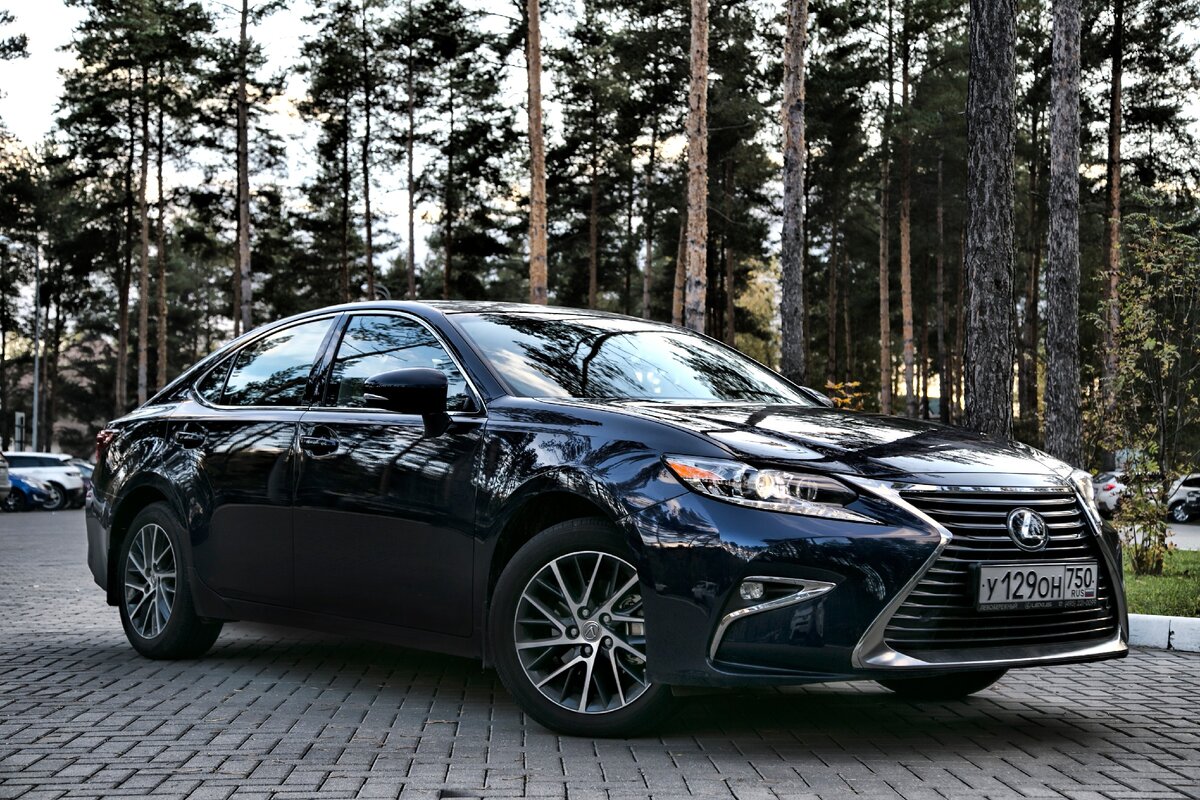 Lexus ES
