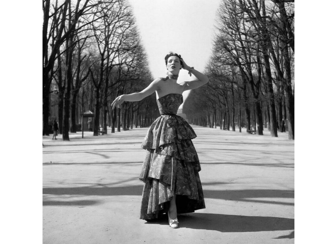 Фото с показов Кристиана Диора 1947-1958гг.