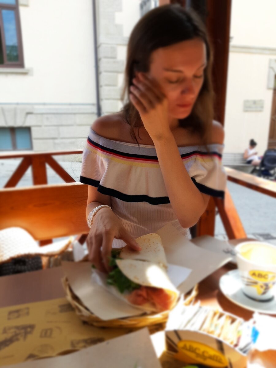 Пьядина в Сан-Марино потолще