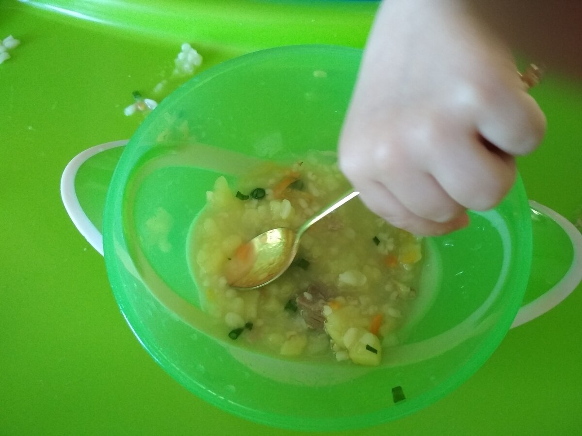 Ничего нет приятнее, чем во время обеда услышать от Миши: "Мммм"...