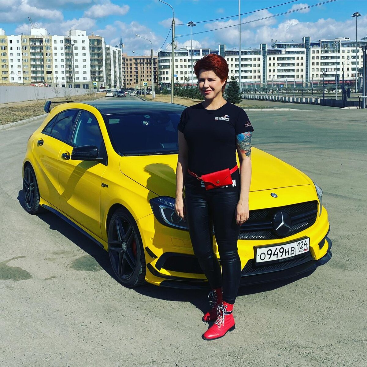 Чемпионка России по дрэг-рейсингу юрист Оксана Яковлева. 