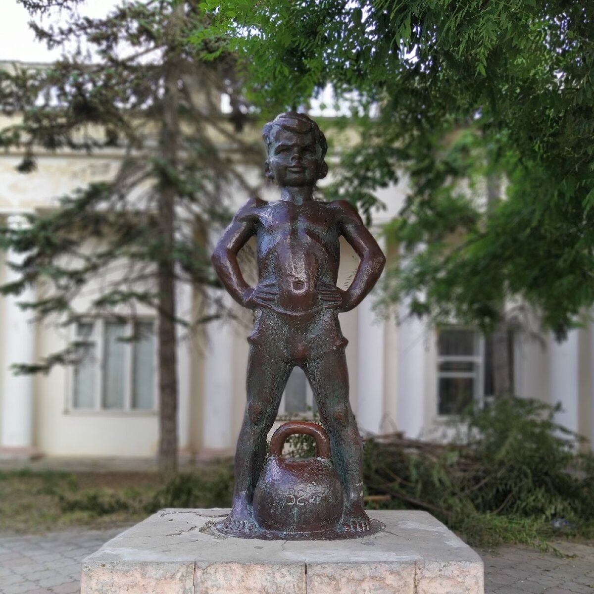 Двухпудовый малыш