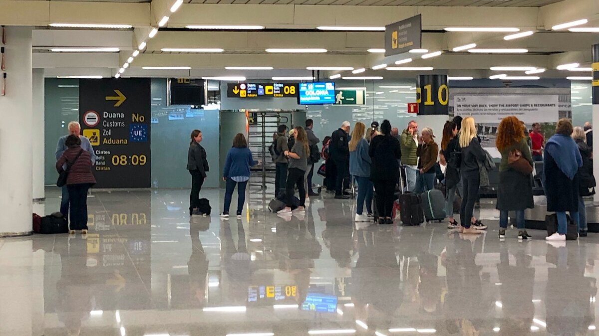 Это первый список стран, которые смогут посещать Европейский Союз. 