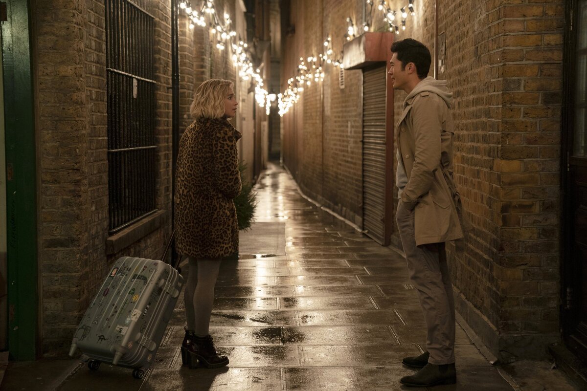 Кейт везде ходит со своим чемоданом