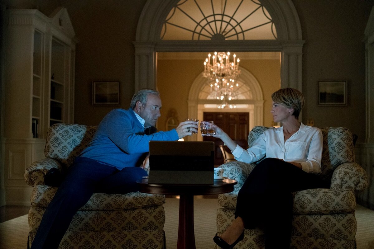 Кадр из сериала "Карточный домик"