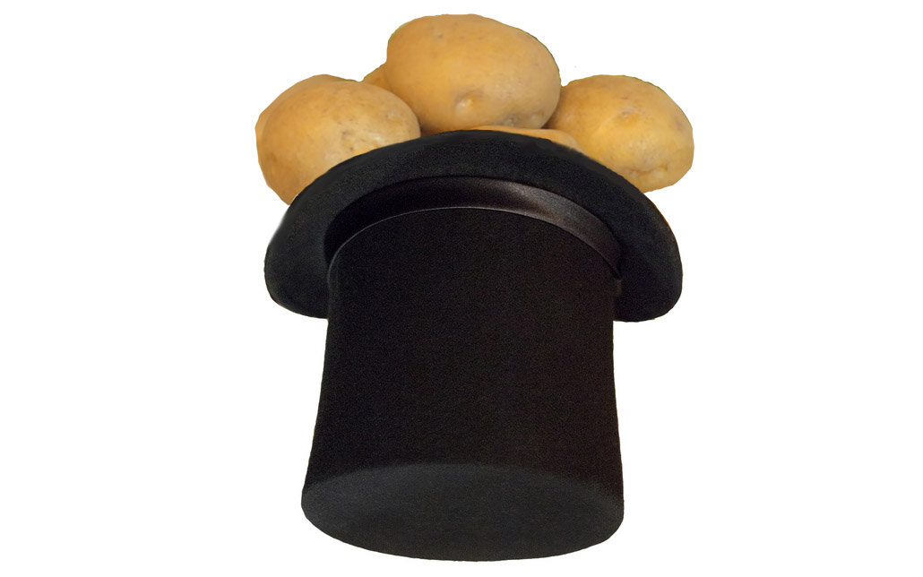 Нет, это не фокусы типа «положил картошку в цилиндр, а вытащил зайца». Это фокусы другого рода.