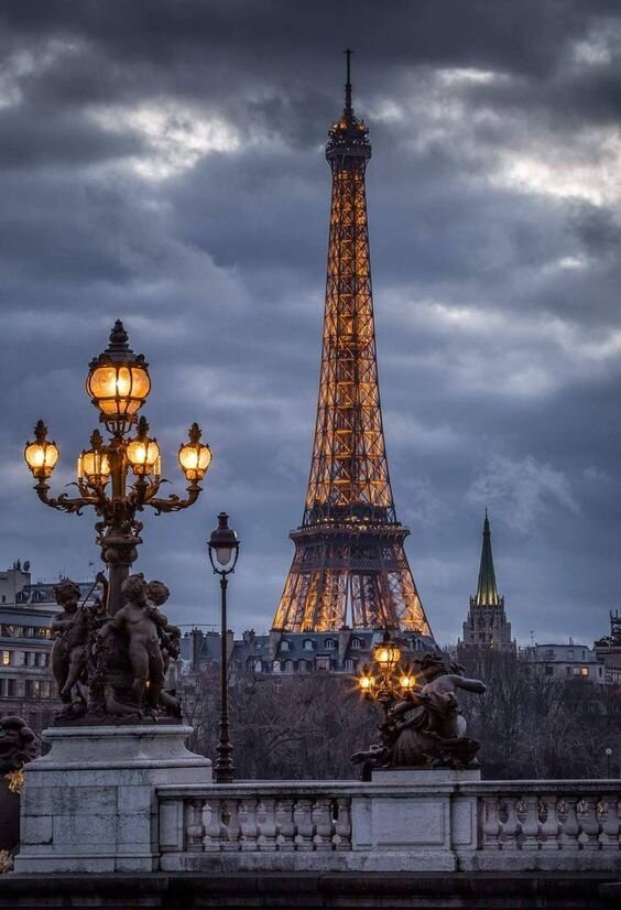 Эйфелева башня, Париж
