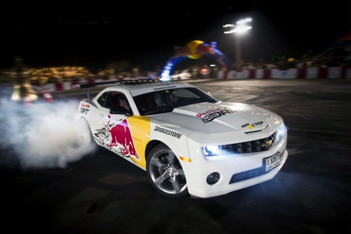 Абдо Фегали стартует на Red Bull Car Park Drift© ABDULLAH ALRODHAN/RED BULL CONTENT POOL