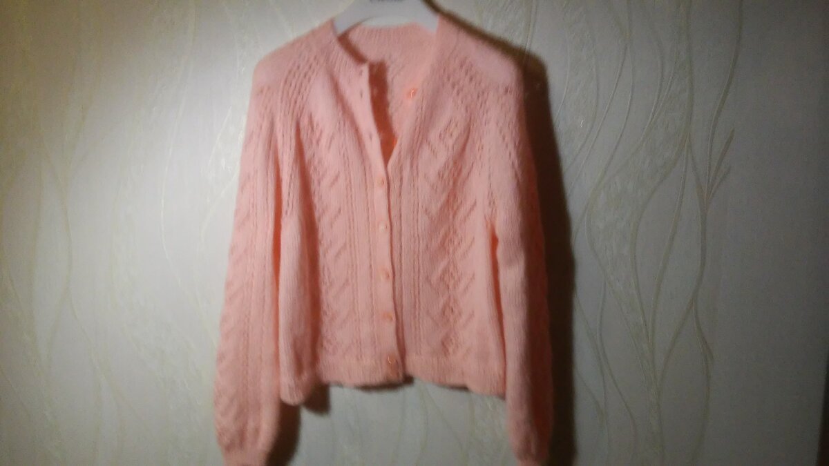 Французская кофточка "Марианна". Связана в ноябре-декабре 2020 года. Мой канал на ЮТУБ - Тамара Савицкая Вязание https://www.youtube.com/channel/UCMpny4Hiw_A6elmuzfj4Lqg