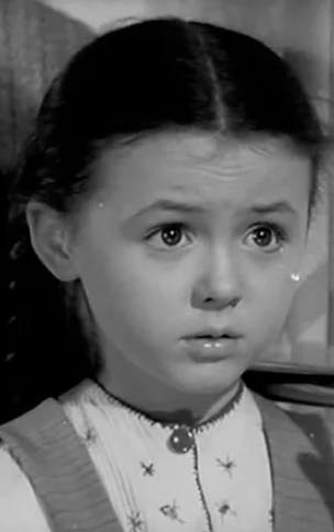 Наталья Селезнева в детстве (на фото 8 лет)