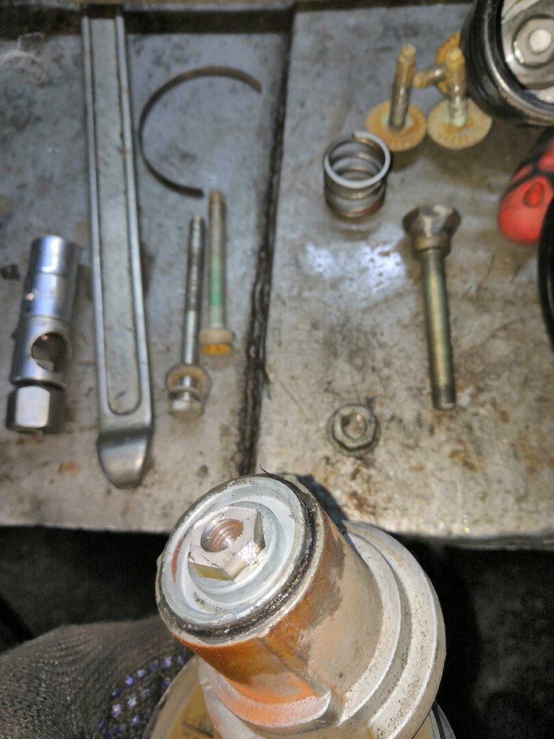 Замена натяжного ролика на Audi a4 1.9tdi. | Секреты ремонта | Дзен