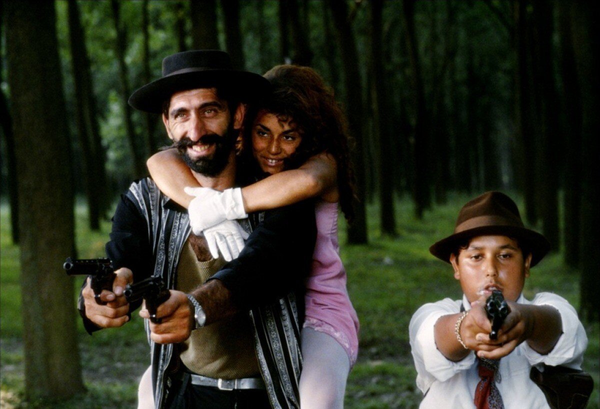 Кадр из фильма "Черная кошка, былый кот" (1998)