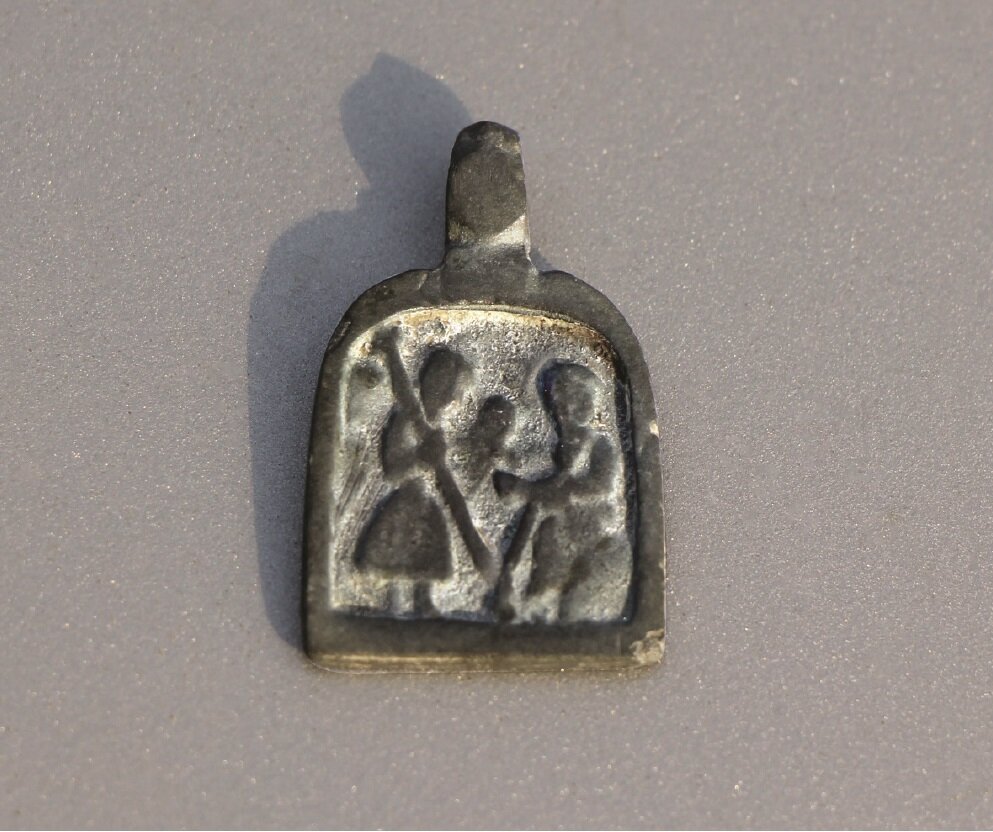 Старый образок из оловянистой бронзы
