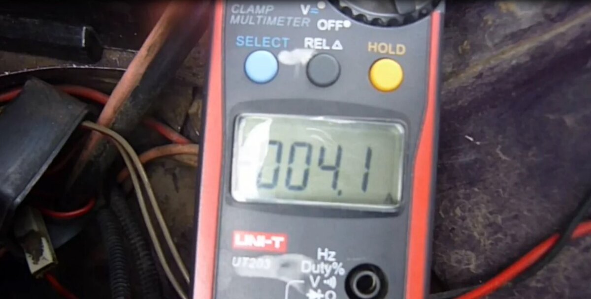 Величина тока на клеммах аккумулятора через 20 км