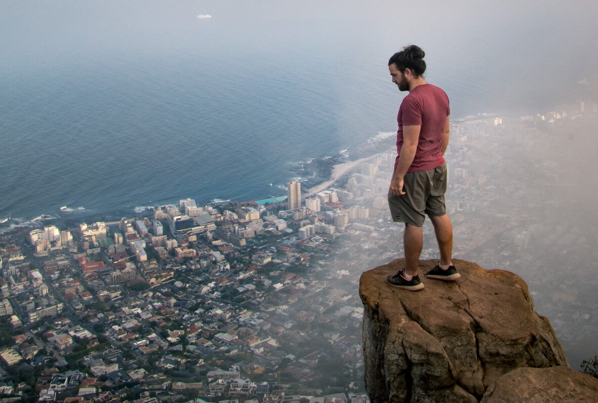 На море отдыхают все