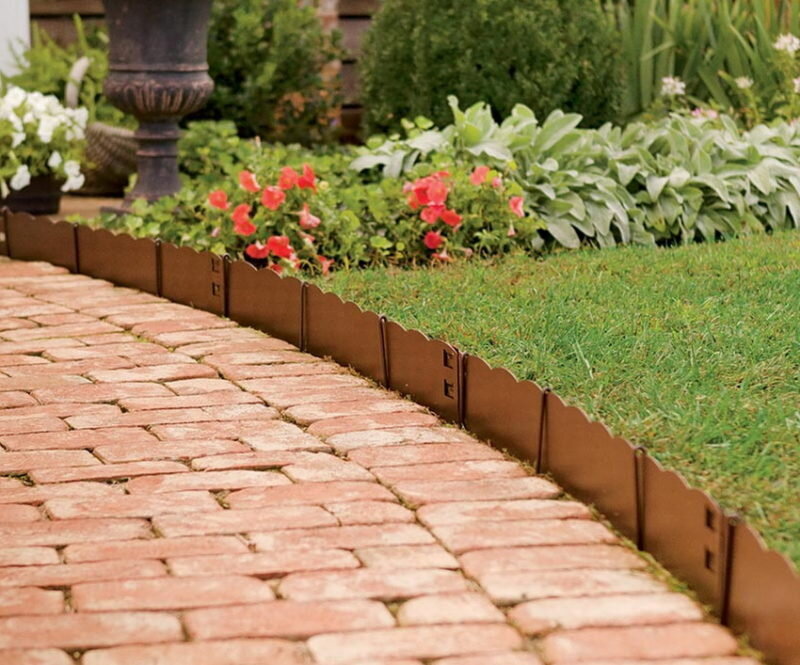 Применение бордюрных лент (Фото с ibuildrussia.ru)