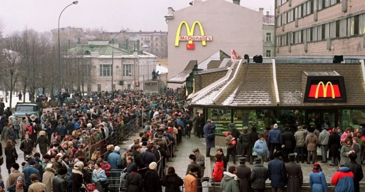 Покупатель активов KFC в России договорился о ребрендинге в Rostic's с 2/3 ресторанов сети