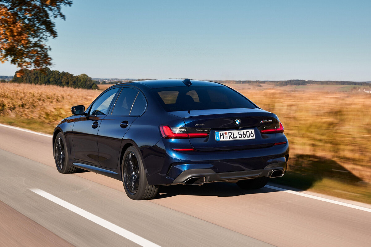 BMW m340i черная