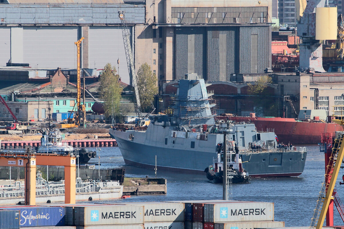 Фрегат 1го ранга "Адмирал Головко" только что спущенный на воду. Май 2020. Фото группы ВК "Маринисты СпБ"