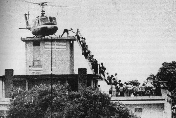 Посольство США в Сайгоне. Апрель 1975 года.