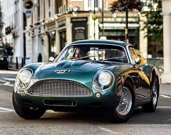 aston martin db4 gt zagato