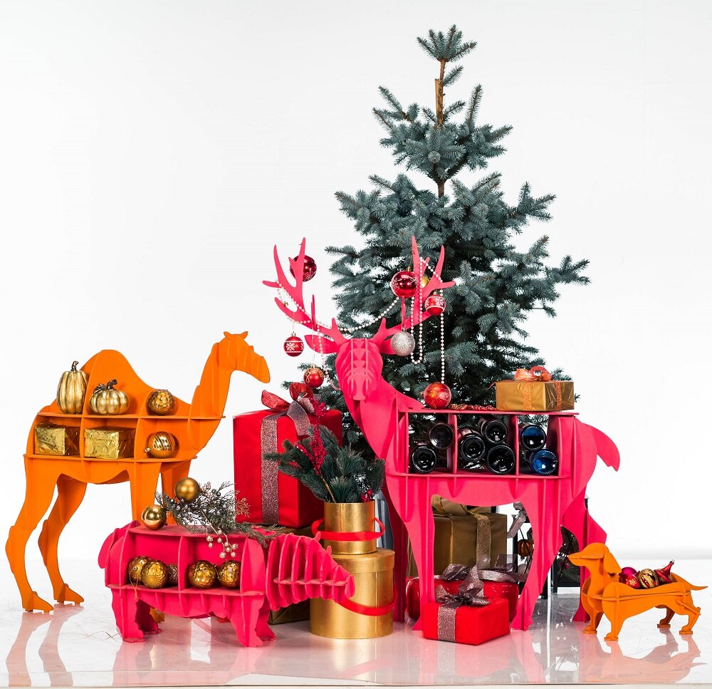 Новогоднее украшение витрин торговых центров