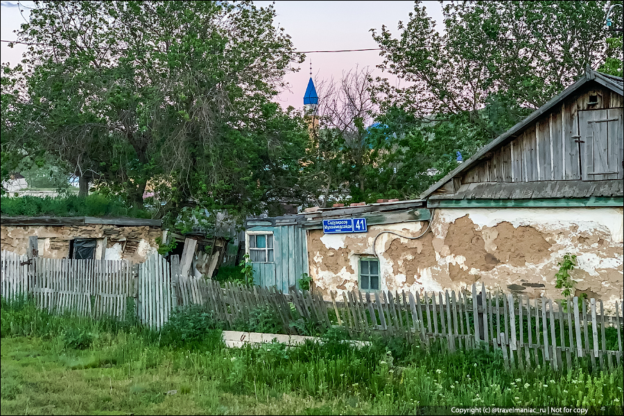 Как живут люди в казахских деревнях (во дворы домов лучше вообще не заглядывать)2