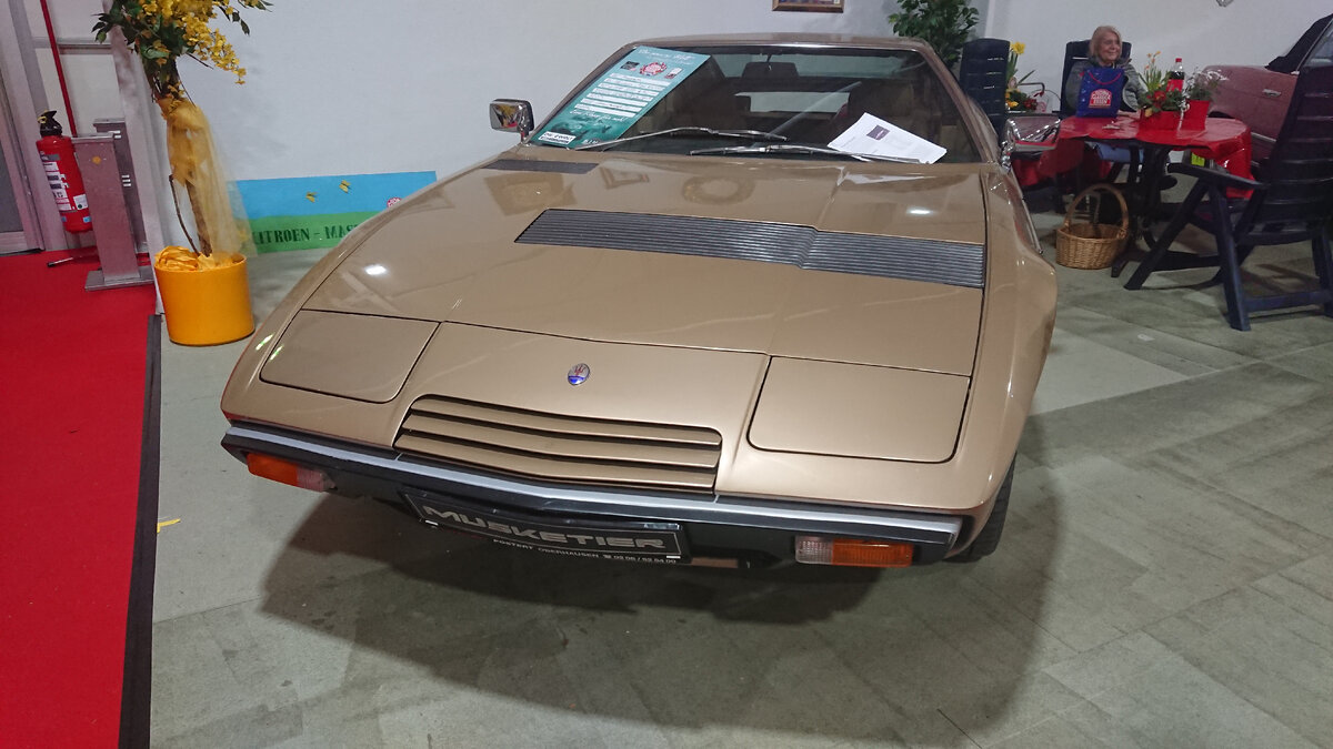 Maserati Khamsin