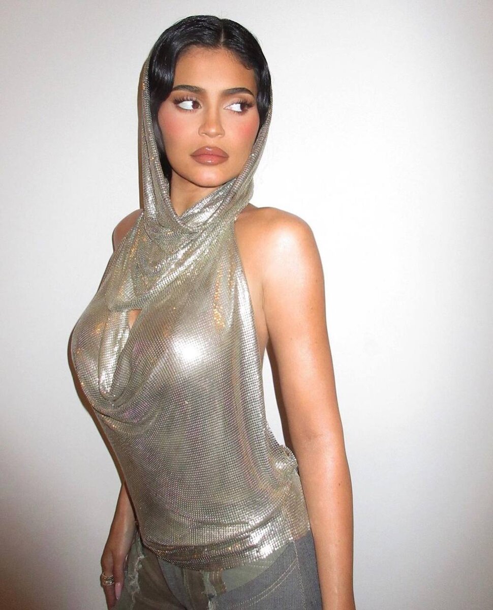    Кайли ДженнерСоцсети