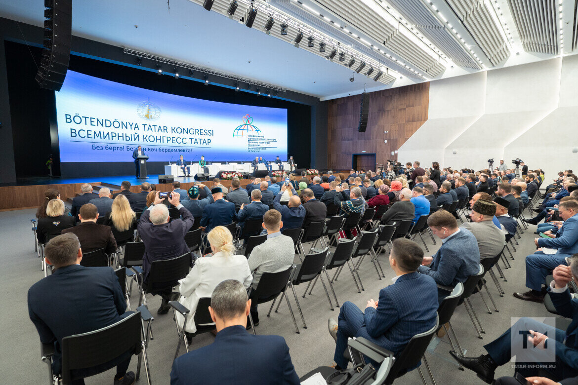 300 крупных татарских предпринимателей приехали на XV Международный форум «Деловые партнеры Татарстана»
Фото: © Владимир Васильев / «Татар-информ»