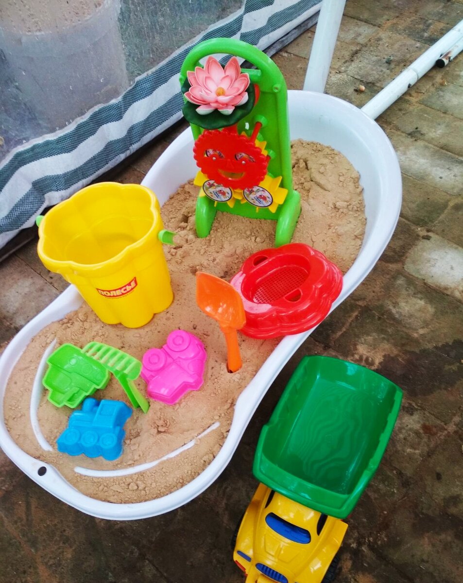 Классная песочница для малыша. Подписывайтесь на канал и ставьте лайк