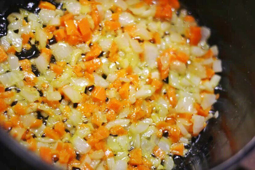 Турецкий чечевичный суп - Мерджимек чорбасы