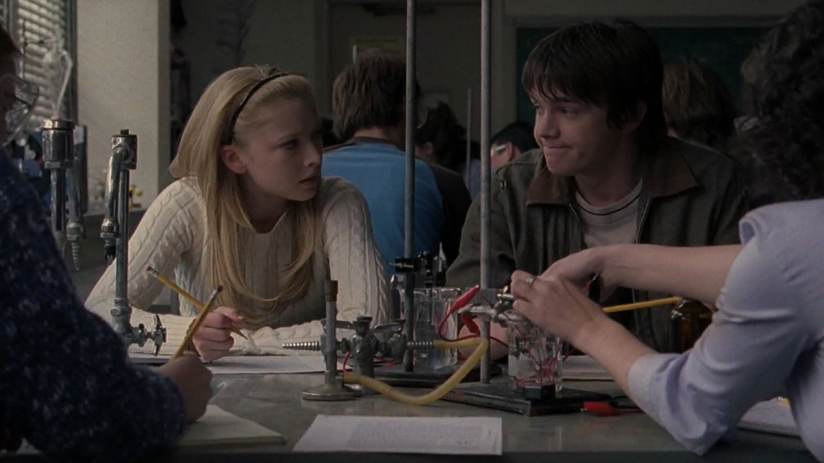 Кадр из фильма. Класс химии. 