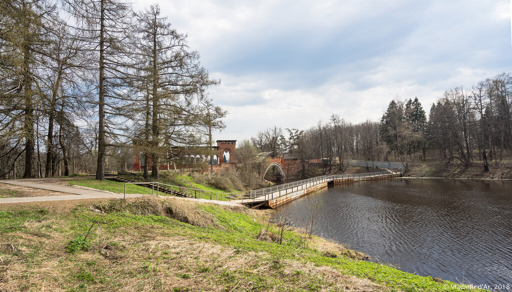 Марфино — подмосковная дворянская усадьба. Марфино монахова гора. Усадьба марфино рыцарский мост. Рыцарский мост в марфино. Река марфина.