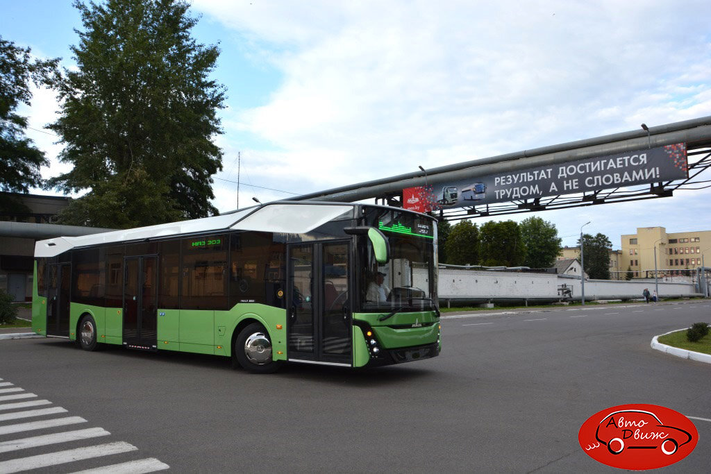 Автобус МАЗ 303266