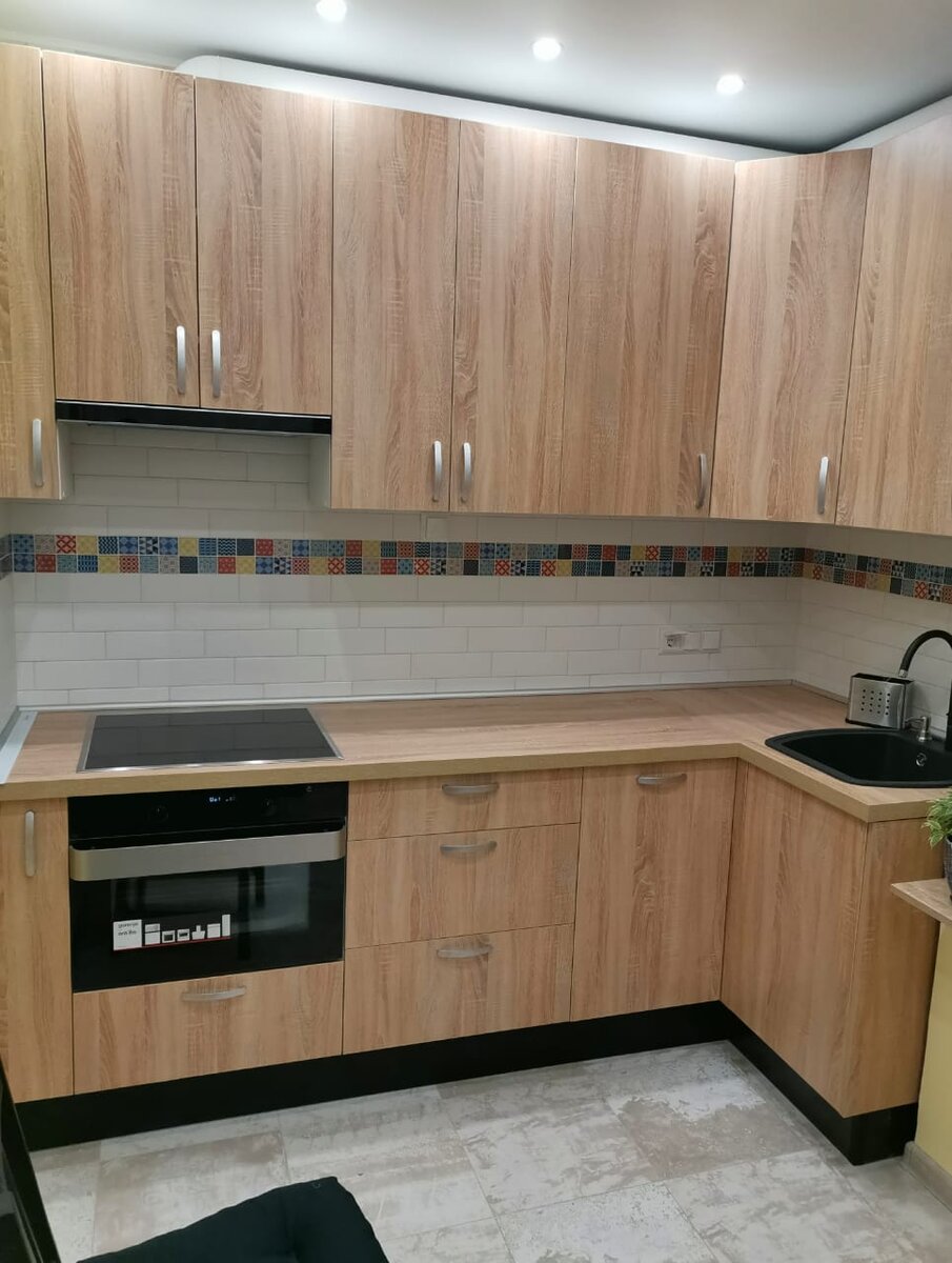 Как бы ни был стар этот древесный - он не выходит из моды, если правильно задекорирован.