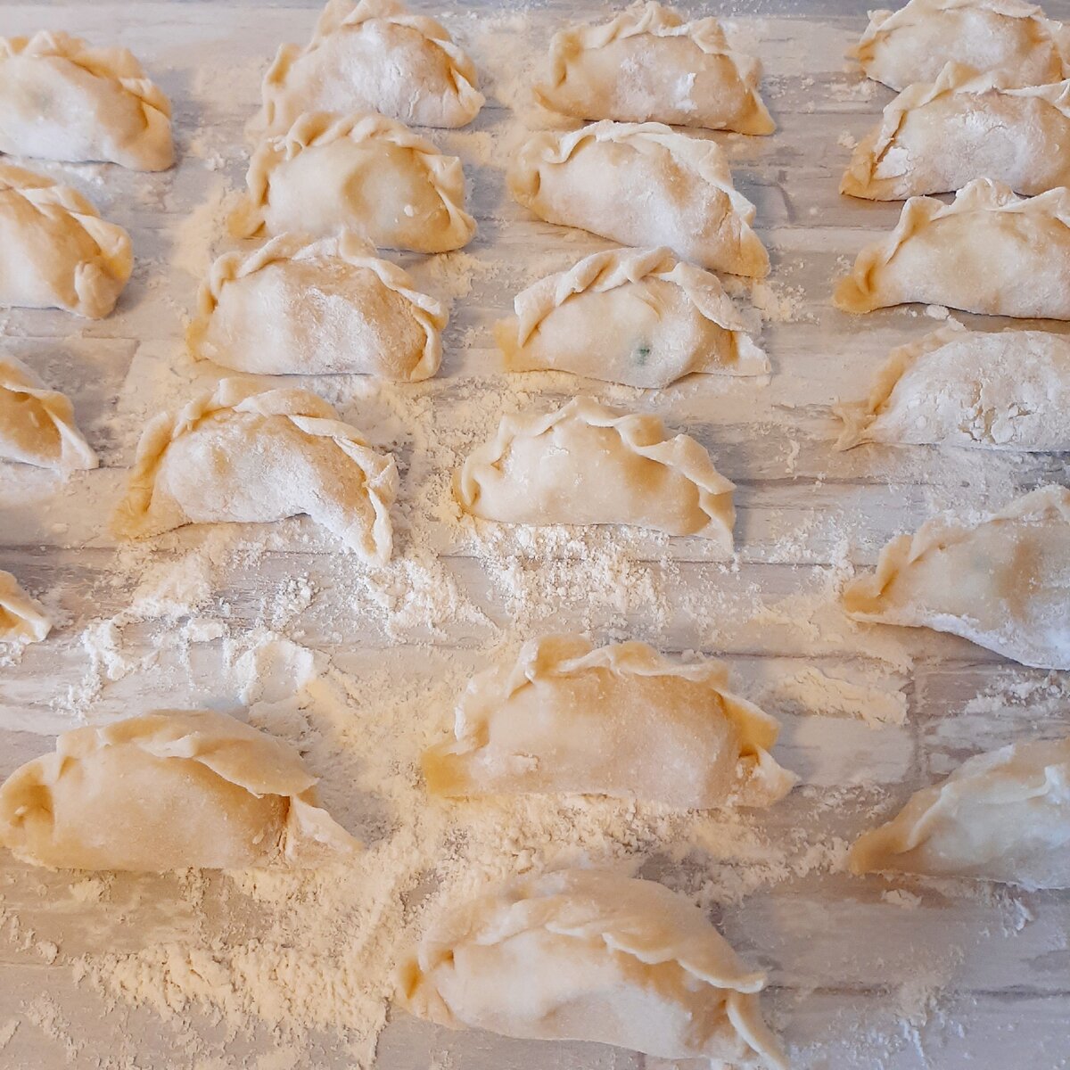 Вкусные домашнии вареники с картофелем