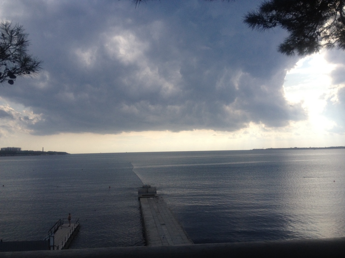 Море, вот же оно!