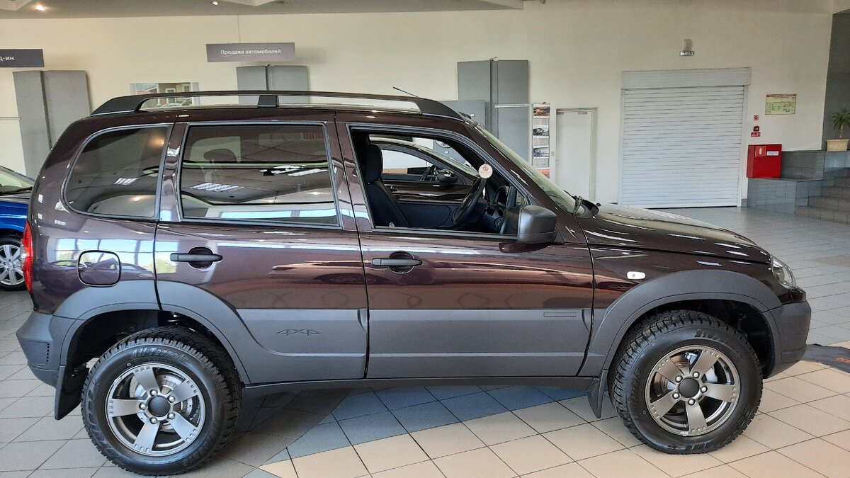 Сбоку отличий нет..