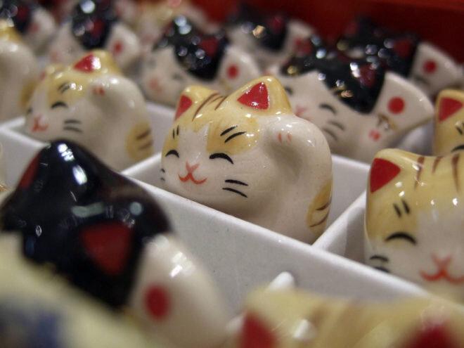 Манэки Нэко