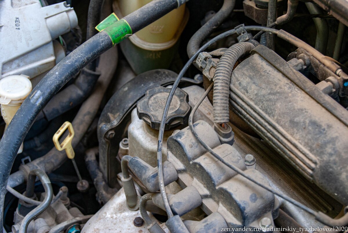 Из последних ремонтов по электрике ничего не делалось: меняли масло и глушитель. К электрике отношения не имеет никакого