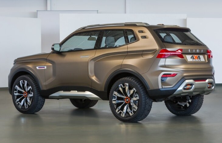 Массивные колеса делают свое дела и мощная задняя часть автомобиля