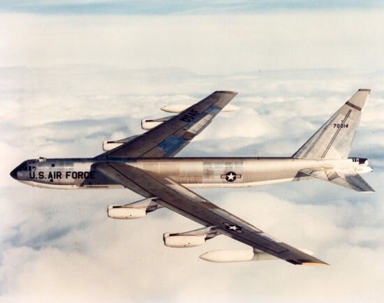 B-52 на тот момент считался устаревшим